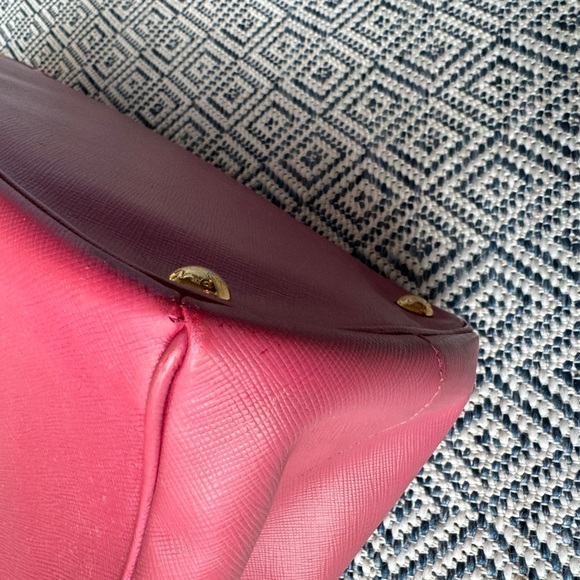 Prada Galleria Saffiano Tote, Peonia - Picture 12 of 17